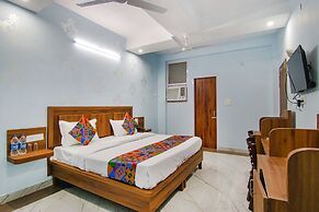 Fabhotel Hari Residency