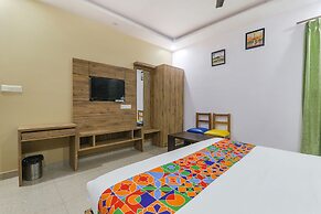 Fabhotel The Crestelia