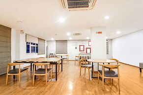 Fabhotel Welcome Inn