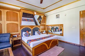 Fabhotel Prini Inn