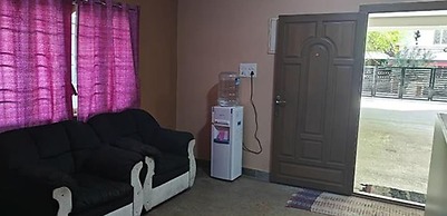 Fabexpress Aathira Inn