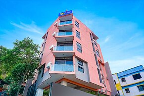 Fabhotel Hill Top Inn