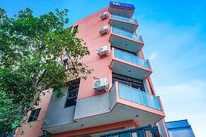 Fabhotel Hill Top Inn