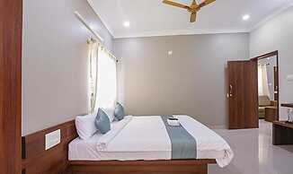 Fabhotel Gateway Suites