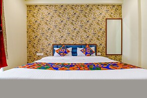 Fabhotel Bungalow 18