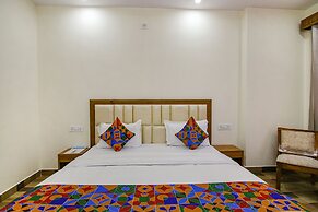 Fabhotel Himalayan Park