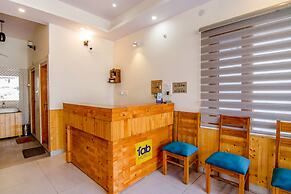Fabhotel Himalayan Park