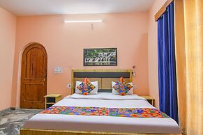 Fabexpress Malti Guest House