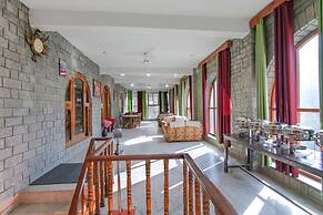 Fabexpress Malti Guest House