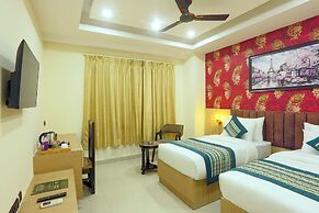 FabHotel Green Lotus Luxe