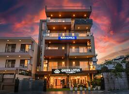 FabHotel Green Lotus Luxe