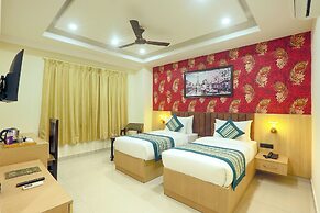 FabHotel Green Lotus Luxe