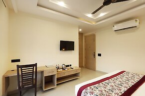 FabHotel Green Lotus Luxe