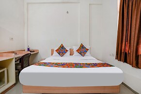 Fabexpress Shanti Inn