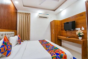 Fabhotel The Glory I