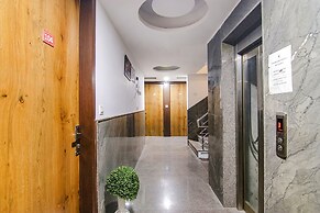 Fabhotel The Glory I