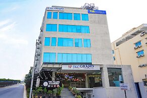 Fabhotel Jkc Grand