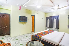 Fabhotel Golden Horizon