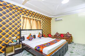 Fabhotel Golden Horizon