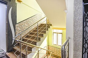 Fabhotel Golden Horizon