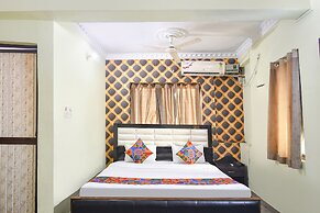 Fabhotel Golden Horizon