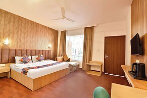 FabHotel Morjim Bliss