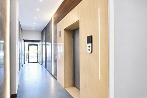 Fabhotel 19 West