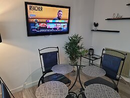 Lovely 2-bed Apartment in Cheltenham Spa