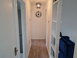 Lovely 2-bed Apartment in Cheltenham Spa