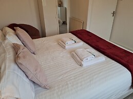 Lovely 2-bed Apartment in Cheltenham Spa