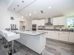 Swiss 14 - Lake Stephanie