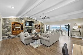 Water, Water Everywhere by Avantstay Pool + Dock