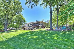 Water, Water Everywhere by Avantstay Pool + Dock