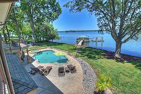 Water, Water Everywhere by Avantstay Pool + Dock