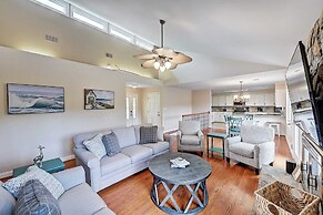 Shades of Summer by Avantstay Gazebo, Dock, View