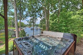 Winding Down by Avantstay Sleeps 20 + Dock, View