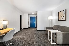 Spark by Hilton Merrillville