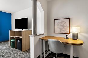 Spark by Hilton Merrillville