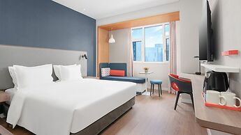 Holiday Inn Express Weifang City Center by IHG