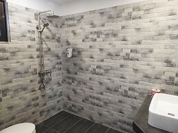 Jalyn's Resort & Restaurant