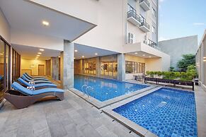 Aston Palu Hotel & Conference Center