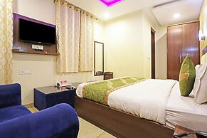 Airport Hotel Redstone