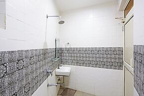 Airport Hotel Redstone