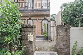 Giri Krisna Guest House