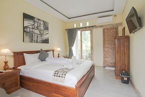 Giri Krisna Guest House