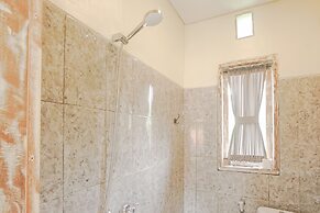 Giri Krisna Guest House