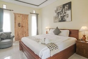 Giri Krisna Guest House