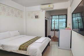 Green Apartment Kaset