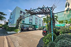 Green Apartment Kaset