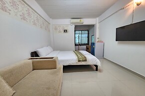 Green Apartment Kaset